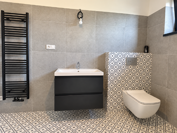 Koupelna 1NP - Prodej domu 152 m², Horní Planá