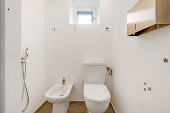 WC - Prodej domu 238 m², Žabonosy