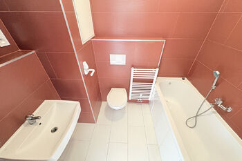 Pronájem bytu 4+kk v osobním vlastnictví 84 m², Velký Osek