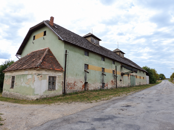 Prodej skladovacích prostor, Krasonice