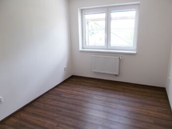 Pronájem bytu 1+kk v osobním vlastnictví 31 m², Rousínov