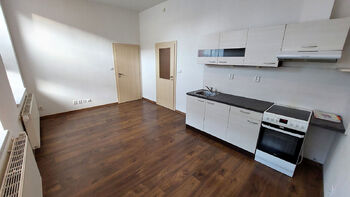 Pronájem bytu 1+kk v osobním vlastnictví 31 m², Rousínov