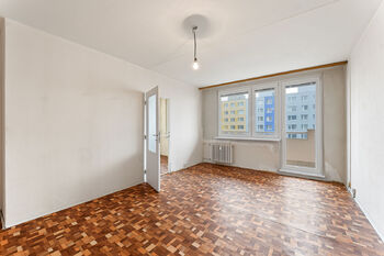 Prodej bytu 3+1 v osobním vlastnictví 81 m², Praha 10 - Petrovice