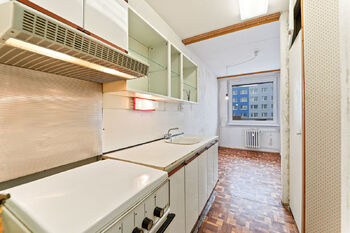 Prodej bytu 3+1 v osobním vlastnictví 81 m², Praha 10 - Petrovice