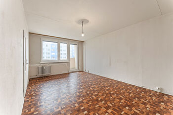 Prodej bytu 3+1 v osobním vlastnictví 81 m², Praha 10 - Petrovice