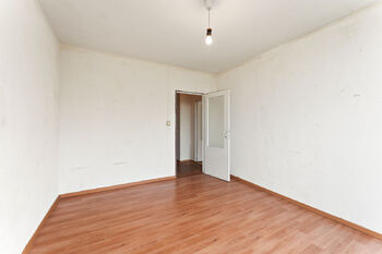 pokoj menší - Prodej bytu 3+1 v osobním vlastnictví 81 m², Praha 10 - Petrovice