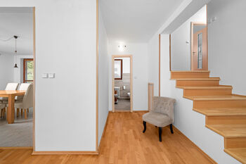 hala - Prodej bytu 5+1 v osobním vlastnictví 191 m², České Budějovice