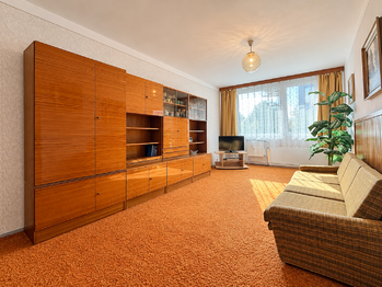 Obývací pokoj - Prodej bytu 4+1 v osobním vlastnictví 76 m², Benátky nad Jizerou 