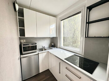 Pronájem bytu 1+1 v osobním vlastnictví 30 m², Praha 4 - Chodov