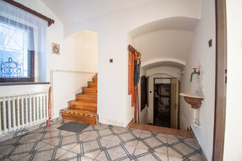 Prodej domu 235 m², Velké Žernoseky