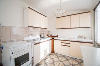 Prodej domu 235 m², Velké Žernoseky