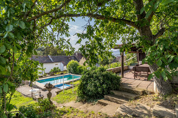 Prodej domu 235 m², Velké Žernoseky