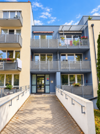 Pronájem bytu 1+kk v osobním vlastnictví 40 m², Praha 9 - Hostavice