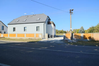 Pronájem domu 102 m², Zruč-Senec