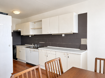 Prodej bytu 3+1 v osobním vlastnictví 70 m², Praha 10 - Horní Měcholupy