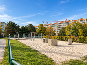 Prodej bytu 3+1 v osobním vlastnictví 70 m², Praha 10 - Horní Měcholupy