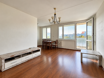 Prodej bytu 3+1 v osobním vlastnictví 70 m², Praha 10 - Horní Měcholupy