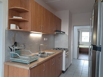 Pronájem bytu 3+1 v družstevním vlastnictví 72 m², Praha 4 - Modřany