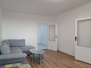 Pronájem bytu 3+1 v družstevním vlastnictví 72 m², Praha 4 - Modřany