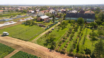 Prodej pozemku 892 m², Hrádek