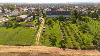 Prodej pozemku 892 m², Hrádek