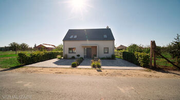 Prodej pozemku 892 m², Hrádek