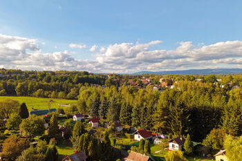 Pohled z dronu - Prodej pozemku 461 m², Karlovy Vary