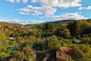 Pohled z dronu - Prodej pozemku 461 m², Karlovy Vary