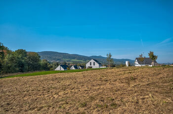 Prodej pozemku 993 m², Dlouhý Most