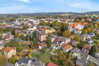 pohled na okolní zástavbu - Prodej domu 306 m², Ústí nad Orlicí