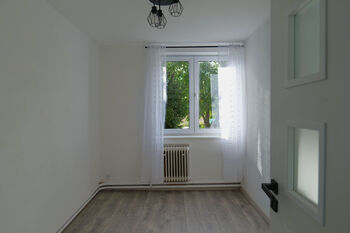 Prodej bytu 3+1 v osobním vlastnictví 57 m², Zběšičky