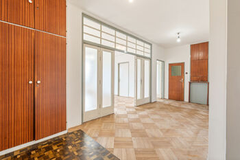 Prodej bytu 2+1 v osobním vlastnictví 91 m², Praha 10 - Vinohrady