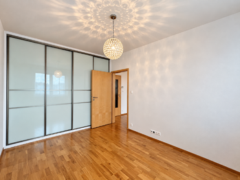 Pronájem bytu 2+kk v osobním vlastnictví 55 m², Praha 10 - Hostivař