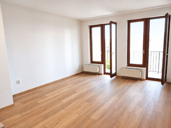 Pronájem bytu 1+kk v osobním vlastnictví 36 m², Praha 10 - Strašnice