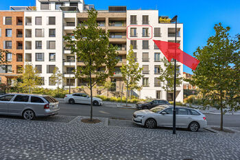 Vyznačení bytu - Prodej bytu 1+kk v osobním vlastnictví 38 m², Praha 5 - Jinonice