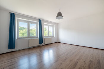 Prodej domu 200 m², Křtiny