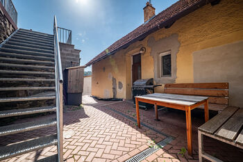 Prodej domu 200 m², Křtiny