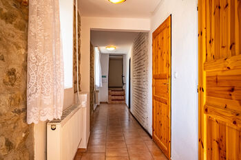 Prodej domu 200 m², Křtiny