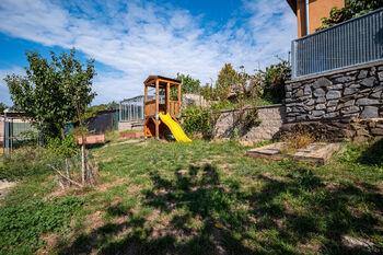 Prodej domu 200 m², Křtiny