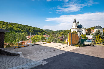 Prodej domu 200 m², Křtiny