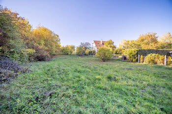 Prodej pozemku 8189 m², Vyškov