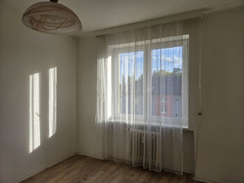 Pronájem bytu 3+1 v osobním vlastnictví 85 m², Praha 9 - Čakovice