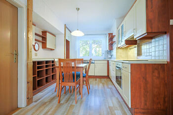 Prodej bytu 3+1 v osobním vlastnictví 64 m², Plzeň