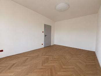 Pronájem bytu 1+1 v družstevním vlastnictví 34 m², Slavkov u Brna