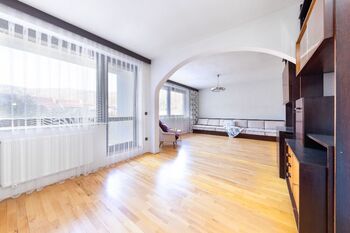 3NP Obývací pokoj - Prodej domu 298 m², Brno