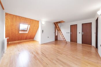 4NP Chodba - Prodej domu 298 m², Brno