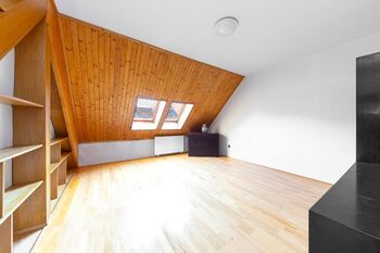 3NP Pokoj 2 - Prodej domu 298 m², Brno
