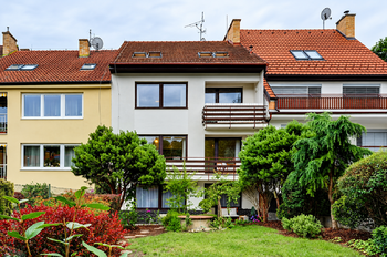Dům - pohled ze zahrady - Prodej domu 298 m², Brno