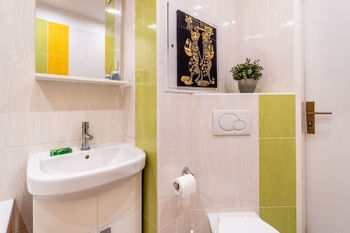 Prodej bytu 2+1 v osobním vlastnictví 62 m², Praha 4 - Kamýk