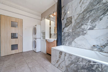 Prodej domu 1020 m², Aš